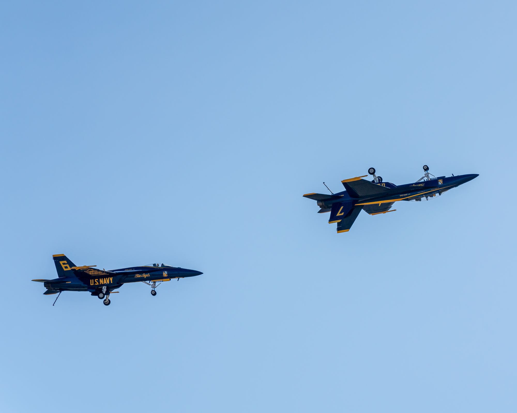 Dunes, dudes and the Blue Angels